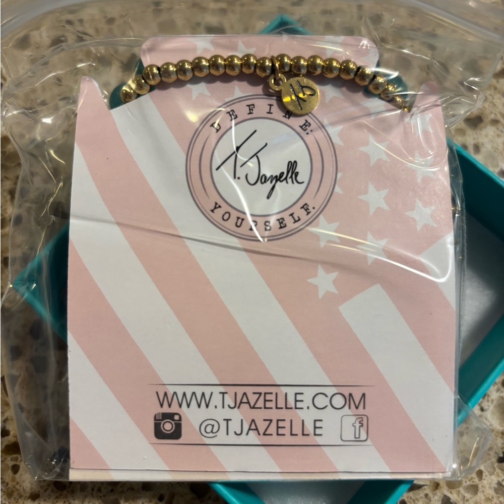 Brand New Blue Aqua Beaded Bracelet by T. Jazelle - Picture 2 of 3